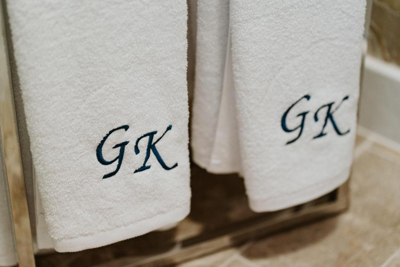 Blue And White Luxury Suites Nea Kallikrateia 외부 사진